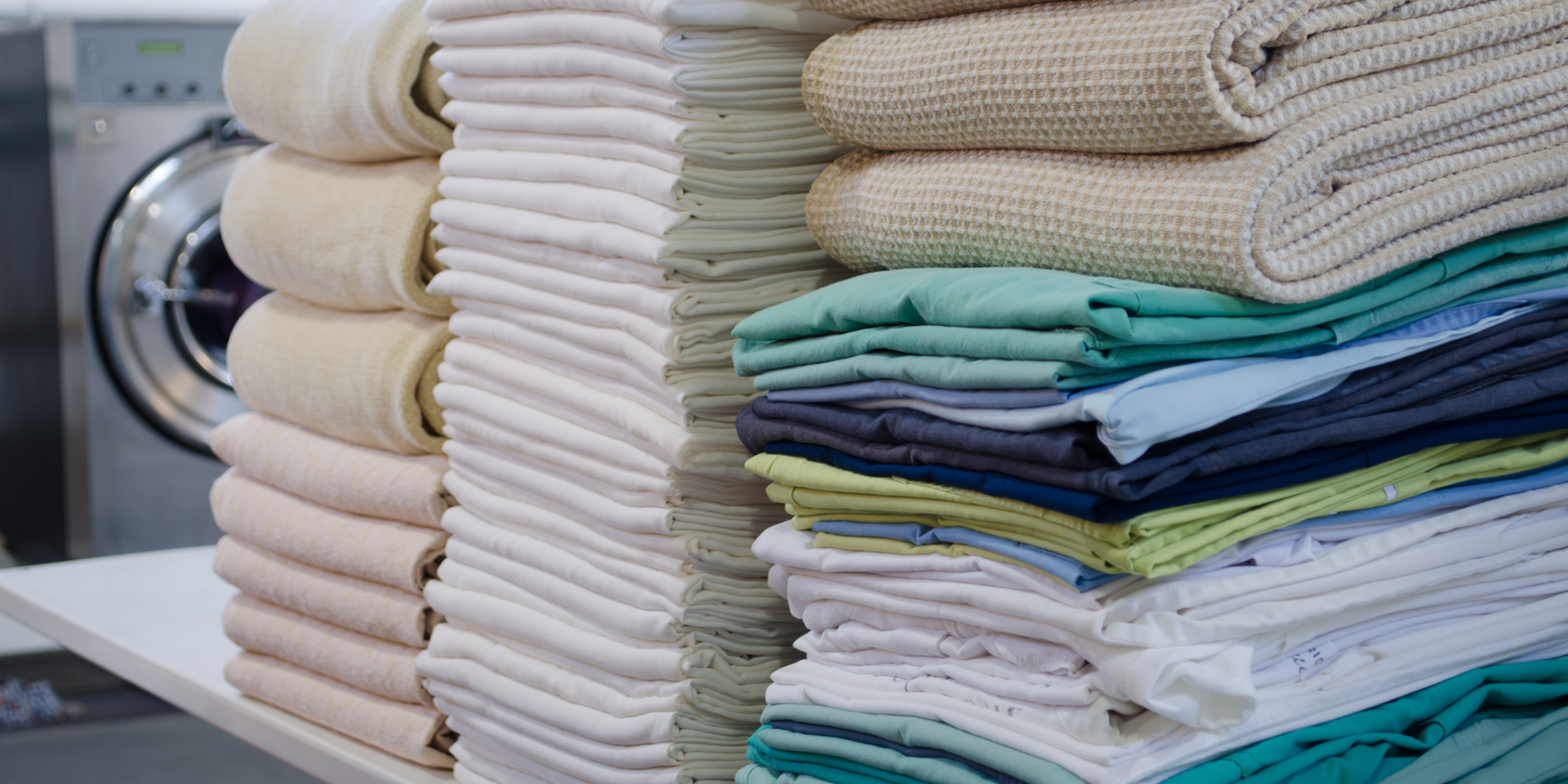 Medial Laundry Stacked Linens 1800X900